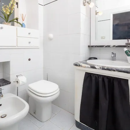 Spazioso Bilocale Luminoso, A Due Passi Dalla Stazione Turin